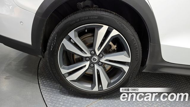 Volvo V60 2020 — photo 29