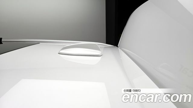Volvo V60 2020 — photo 35