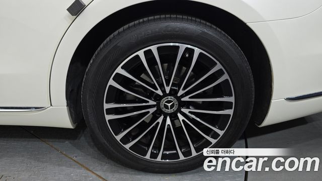 Mercedes-Benz S-Class 2021 — photo 7