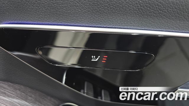 Mercedes-Benz S-Class 2021 — photo 27