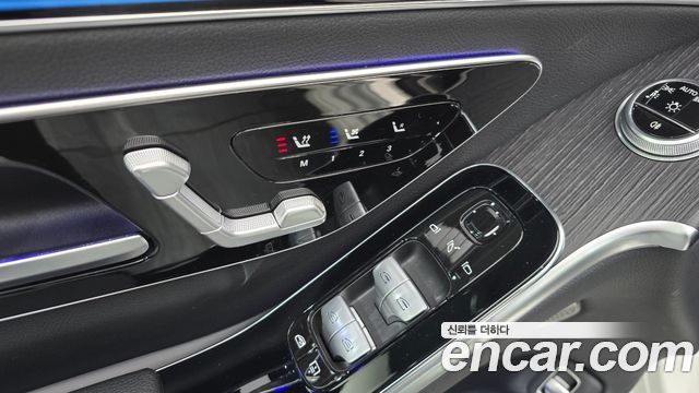 Mercedes-Benz S-Class 2021 — photo 37
