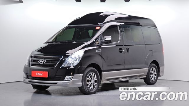 Hyundai Starex 2018 — photo 1