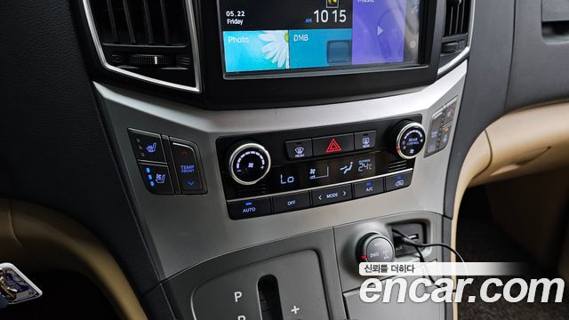 Hyundai Starex 2018 — photo 19