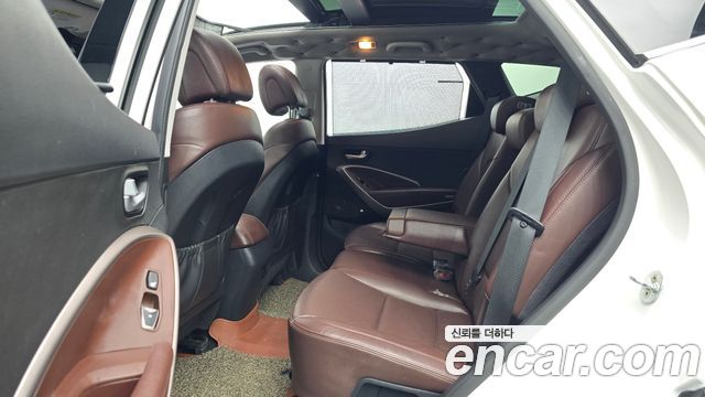 Hyundai Santafe 2017 — photo 12