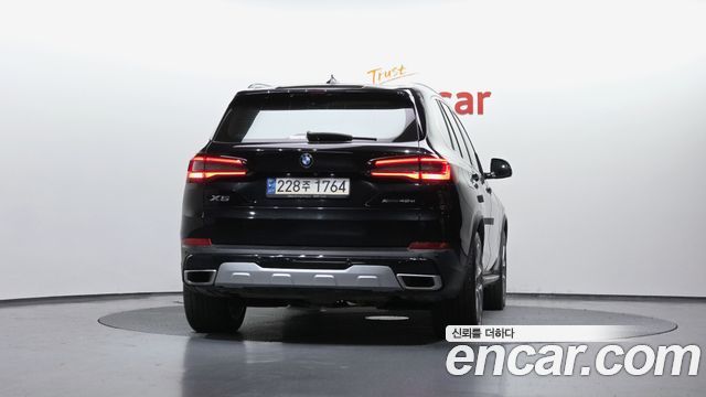 BMW X5 2021 — photo 4