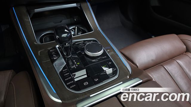 BMW X5 2021 — photo 9