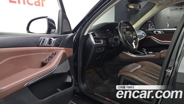 BMW X5 2021 — photo 10