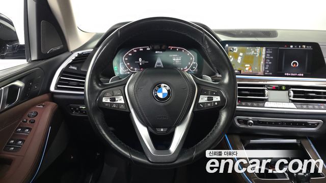 BMW X5 2021 — photo 13