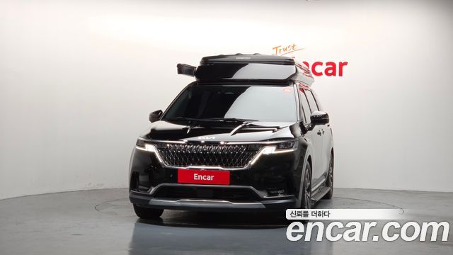 Kia Canival 2023 — photo 3