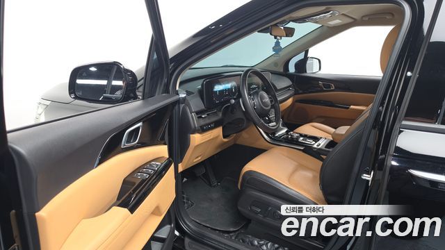Kia Canival 2023 — photo 13