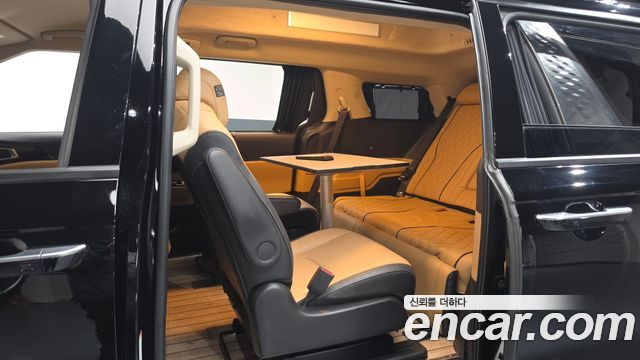 Kia Canival 2023 — photo 17