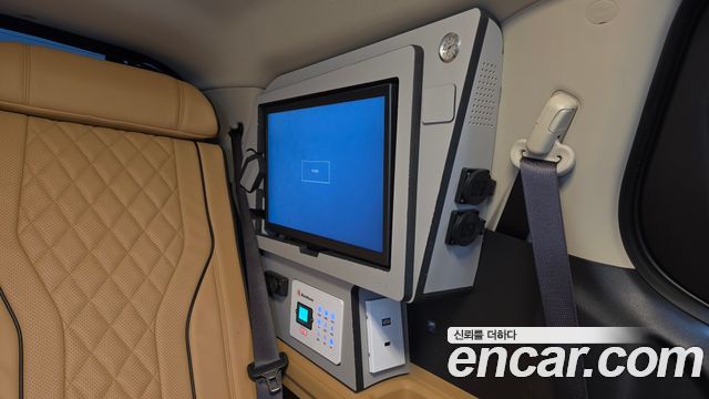 Kia Canival 2023 — photo 19