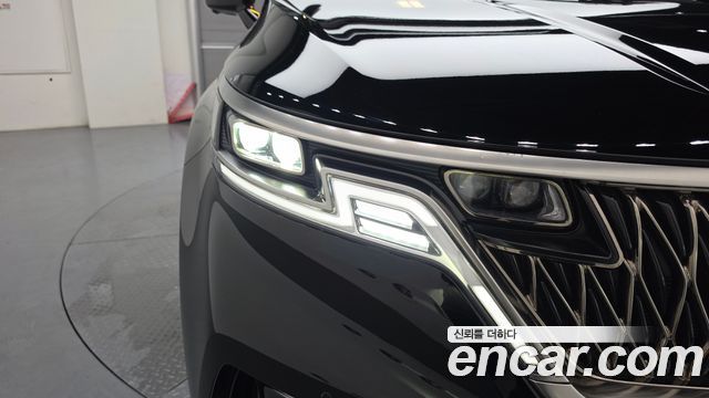 Kia Canival 2023 — photo 8