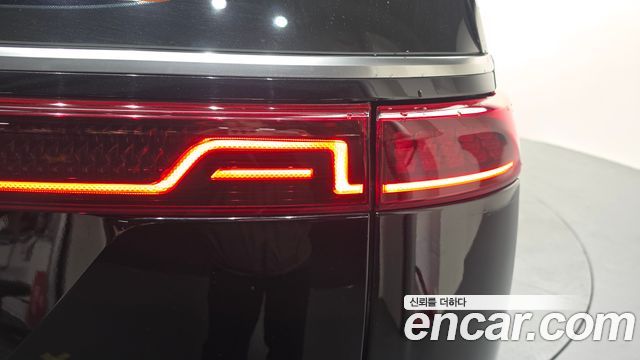 Kia Canival 2023 — photo 9