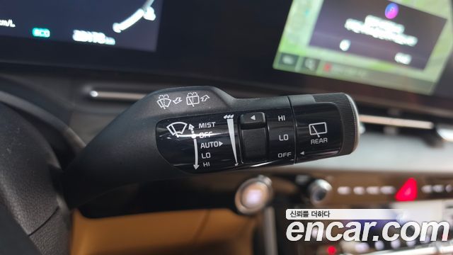 Kia Canival 2023 — photo 29