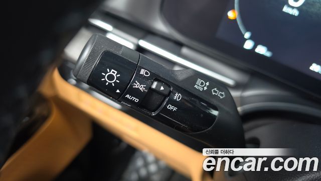 Kia Canival 2023 — photo 37