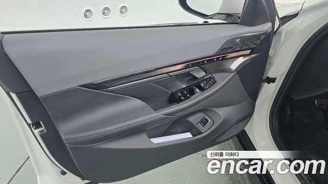 BMW 5-Series 2026 — photo 14