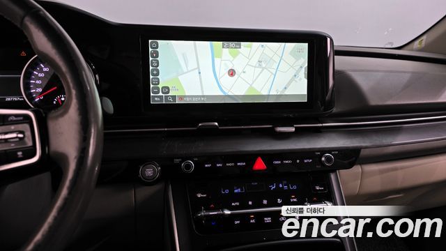 Kia Canival 2023 — photo 12
