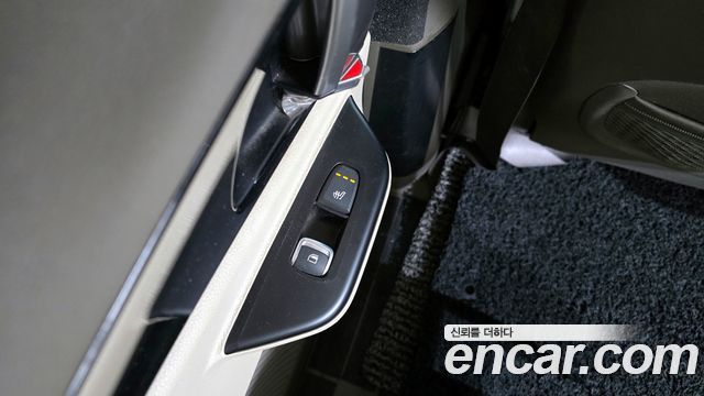 Kia Canival 2023 — photo 18