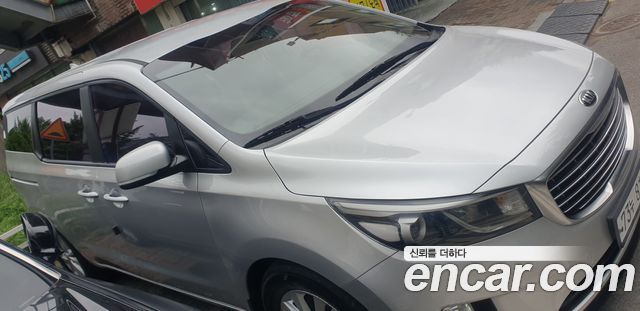 Kia Canival 2016 — photo 1