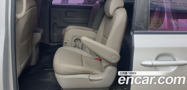 Kia Canival 2016 — photo 7