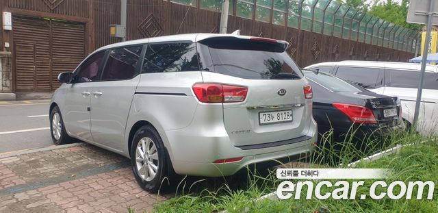 Kia Canival 2016 — photo 9