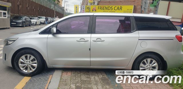 Kia Canival 2016 — photo 10