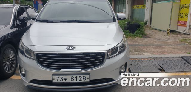 Kia Canival 2016 — photo 11
