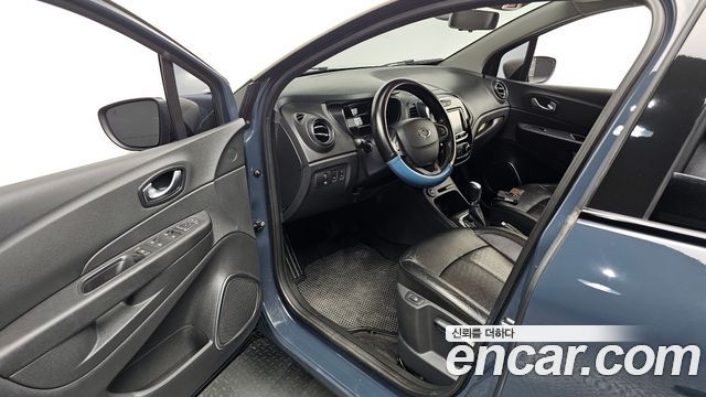 Renault Korea QM3 2018 — photo 13