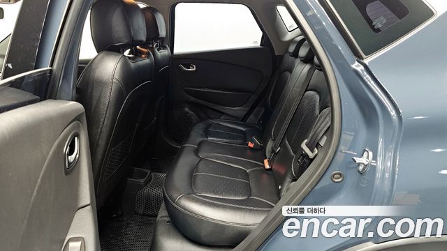 Renault Korea QM3 2018 — photo 17
