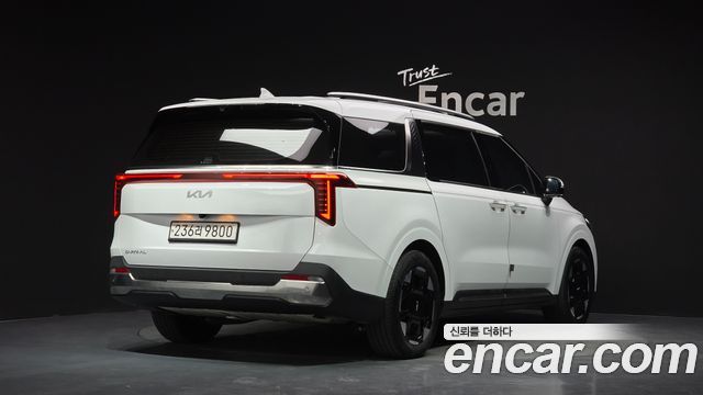 Kia Canival 2024 — photo 2