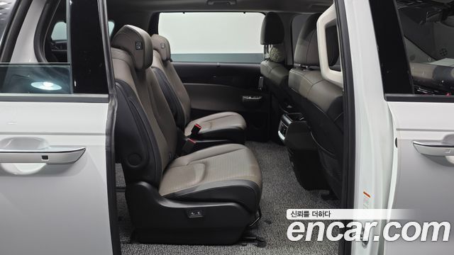 Kia Canival 2024 — photo 17