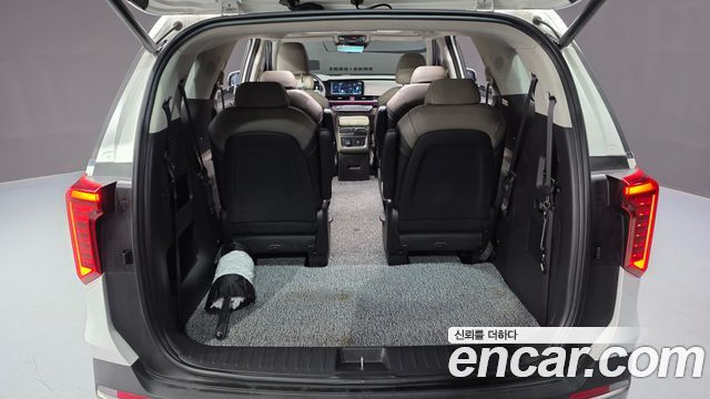 Kia Canival 2024 — photo 23