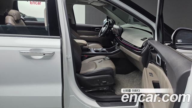 Kia Canival 2024 — photo 16