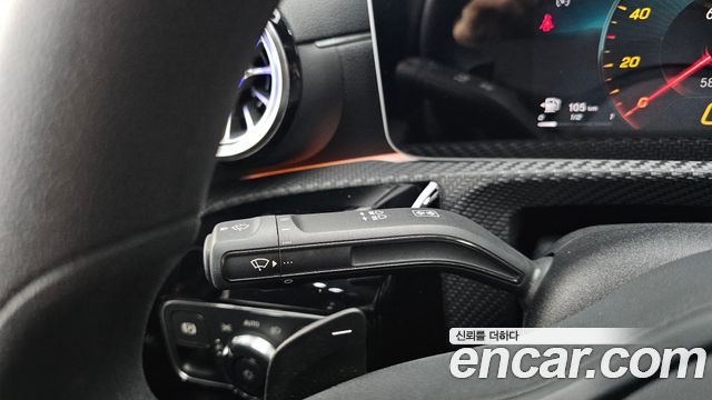 Mercedes-Benz A-Class 2020 — photo 30