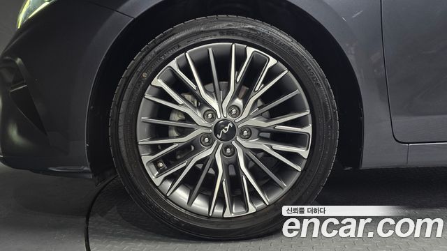 Kia K3 2022 — photo 5