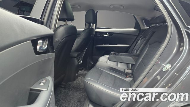 Kia K3 2022 — photo 18