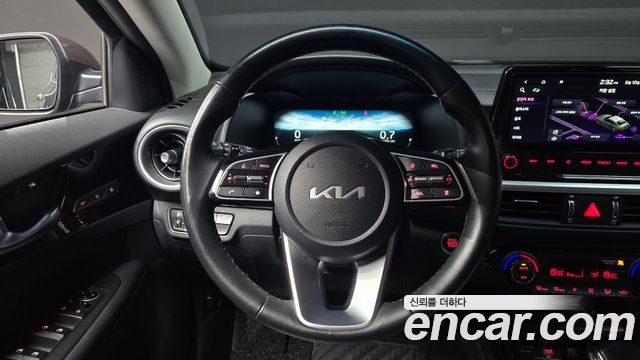 Kia K3 2022 — photo 19