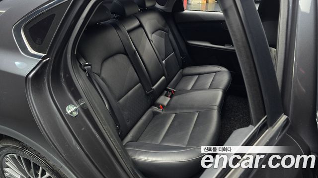 Kia K3 2022 — photo 16