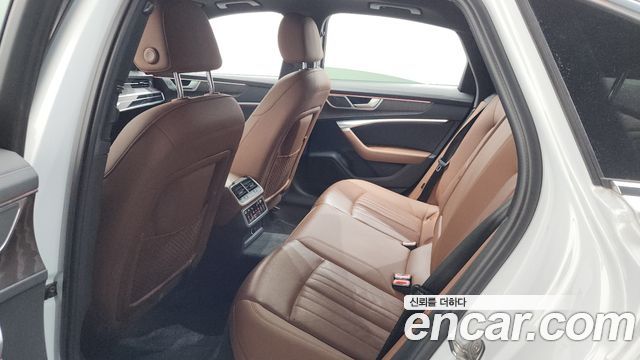 Audi A6 2020 — photo 17