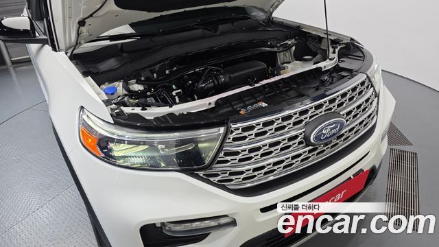 Ford Explorer 2022 — photo 6