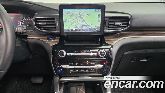 Ford Explorer 2022 — photo 21