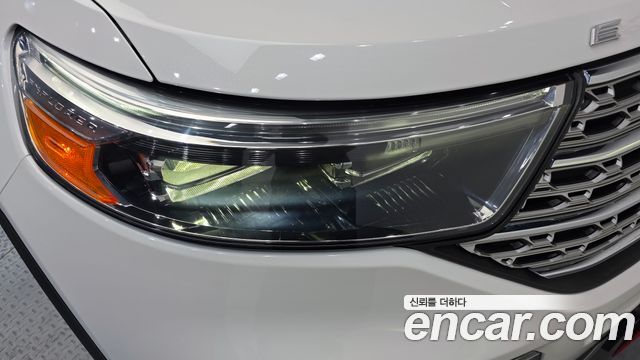 Ford Explorer 2022 — photo 8
