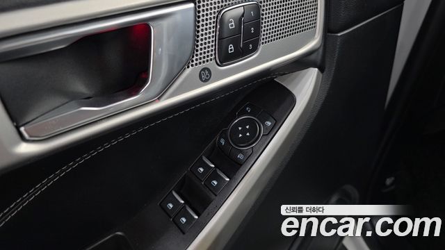 Ford Explorer 2022 — photo 27