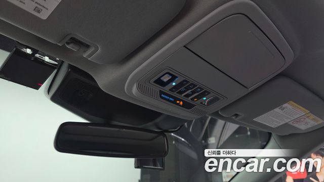 Ford Explorer 2022 — photo 28