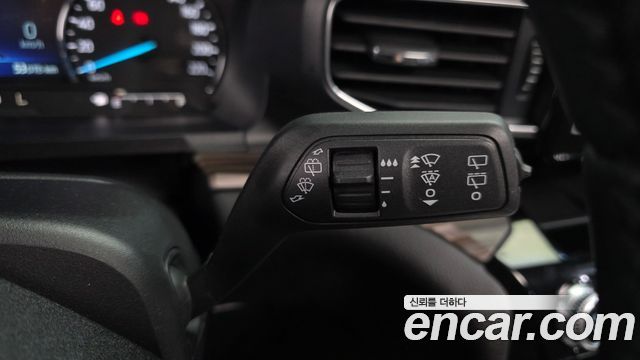 Ford Explorer 2022 — photo 29