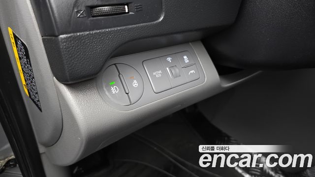 Hyundai Starex 2019 — photo 14