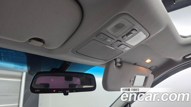 Hyundai Starex 2019 — photo 17