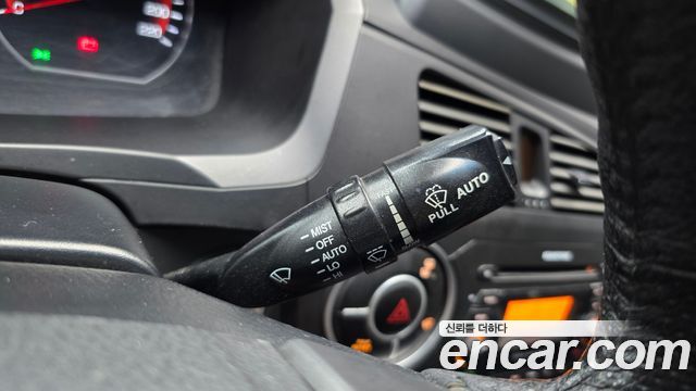 KG Mobility KORANDO 2013 — photo 17
