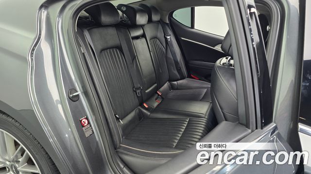 Genesis G70 2019 — photo 18